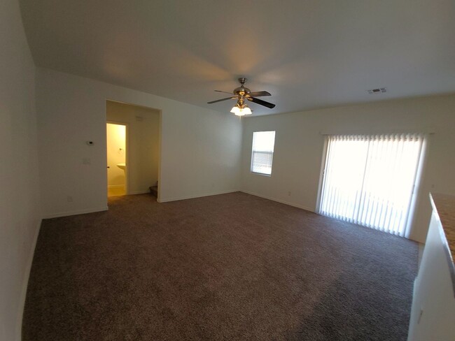 Building Photo - Spacious home in Maricopa