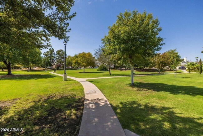 Building Photo - 3424 W Thude Dr