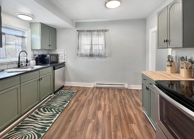 Building Photo - 1718 W Dean Ave