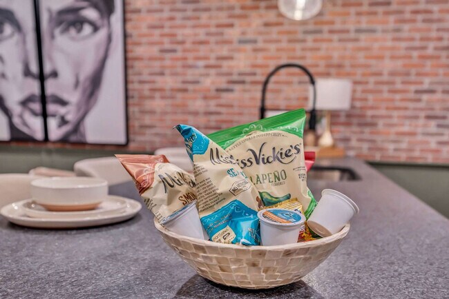 Building Photo - 1701 Portland Ave