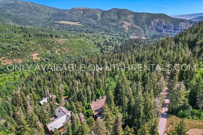 Building Photo - 2718 Stewart Rd