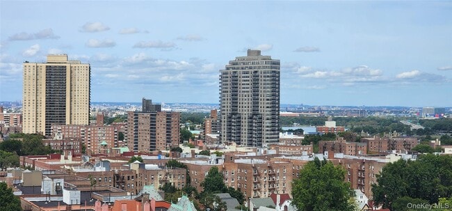 Building Photo - 118-17 Union Tpke Un