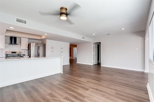 Building Photo - 2700 Chancellor Dr