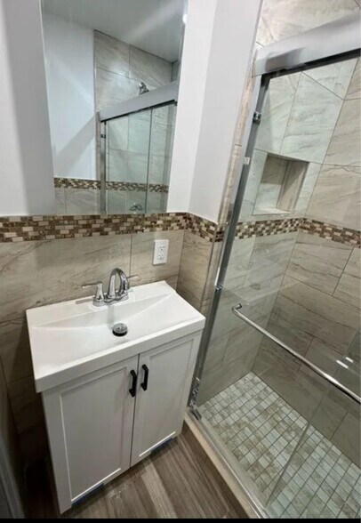 Building Photo - 58 Woodbine St