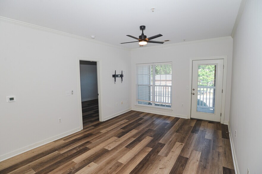 Building Photo - 1500 Cadfel Ct