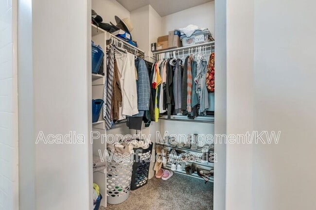 Building Photo - 1460 Lowe Peak Dr