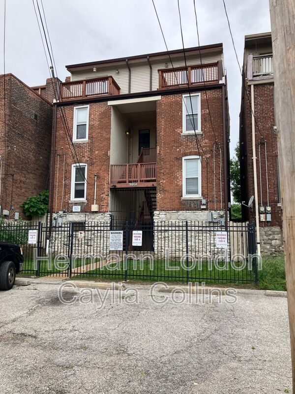 Building Photo - 1708 S Tucker Blvd