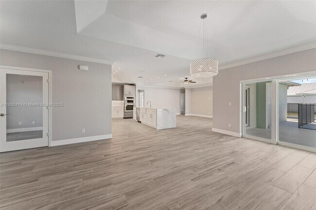 Building Photo - 4610 SW Masefield St