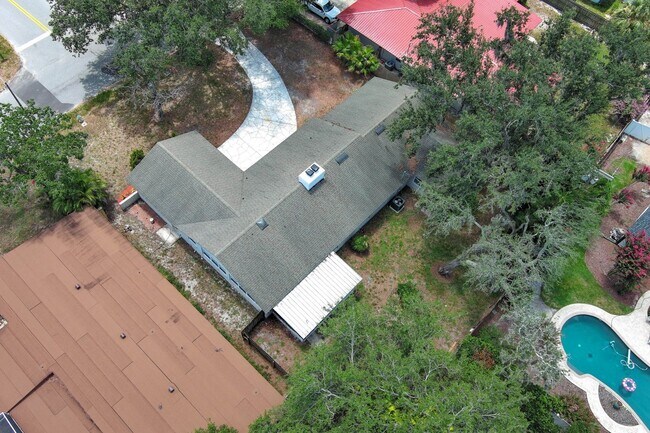 Building Photo - 1481 Glastonberry Rd