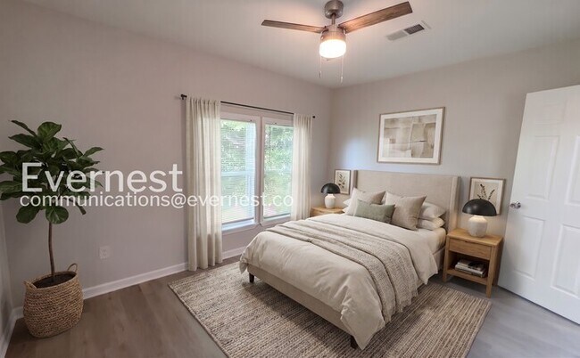 Building Photo - 4-Bed/2-Bath/Pet Friendly/Available Soon!