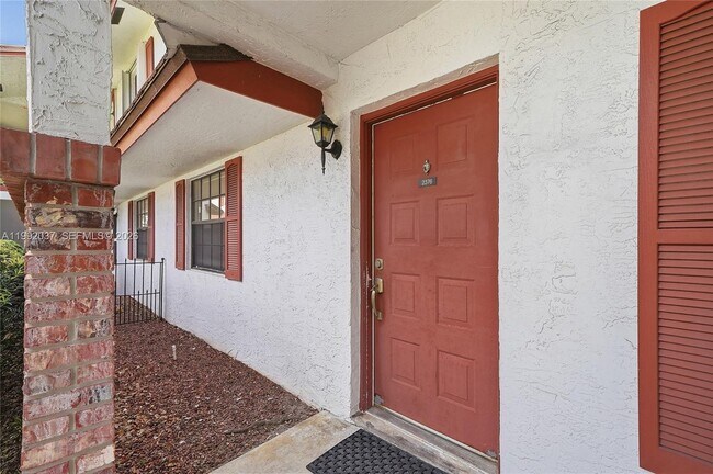 Building Photo - 2376 NW 89th Dr