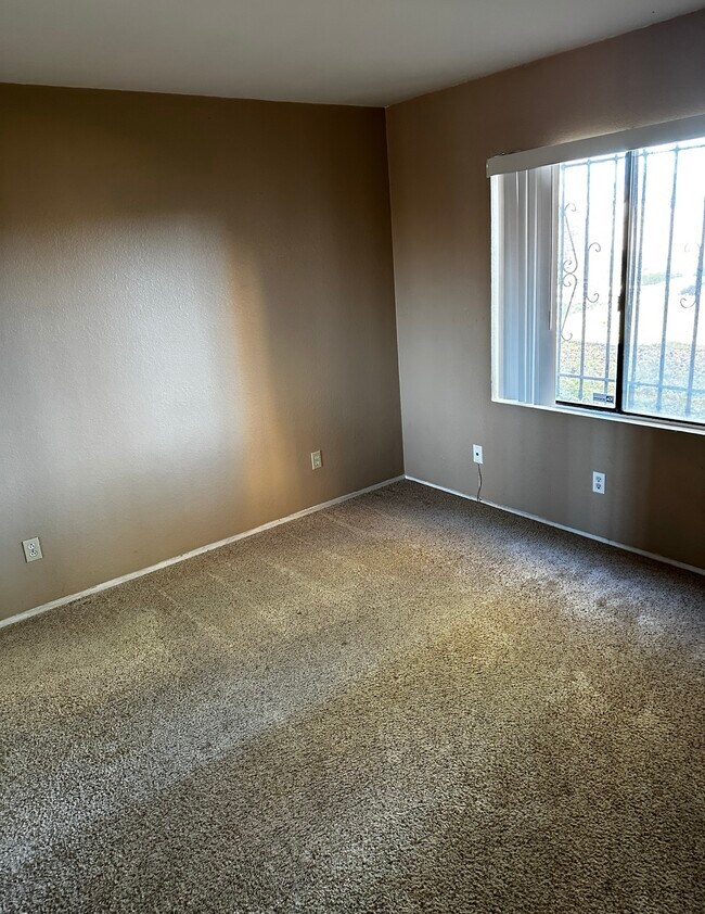 Building Photo - 9916 Scripps Westview Wy