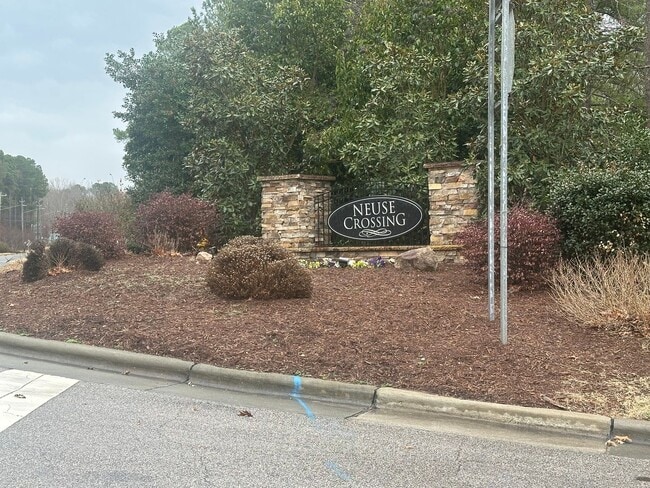 Building Photo - Spacious 4BR, 2.5BA Home in Raleigh