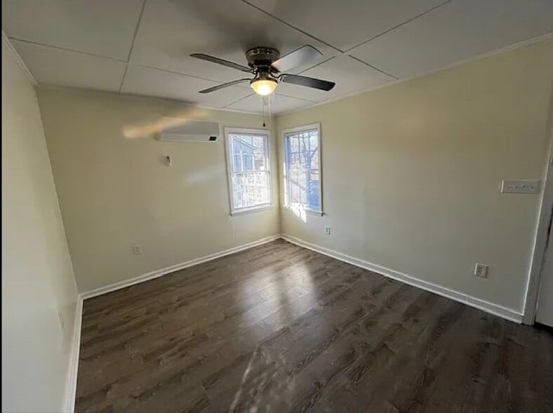 Building Photo - 185 Nantahala Ave