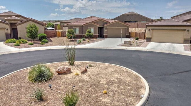 Building Photo - Santa Cruz Meadows