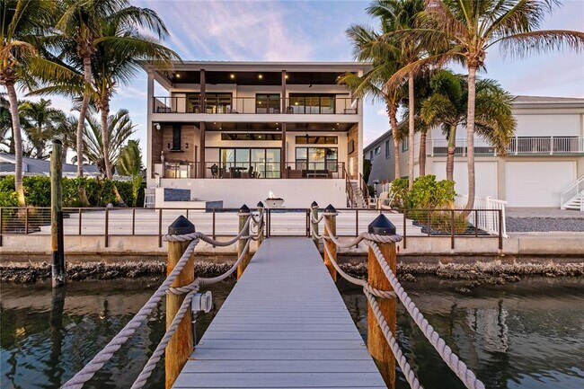 Building Photo - 459 20th Ave