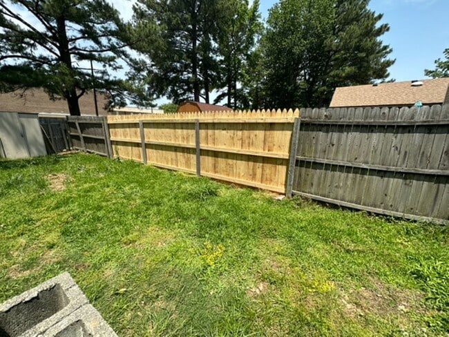 Building Photo - 3 bed 2 bath in Virginia Beach