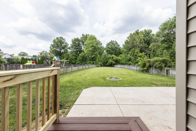 Building Photo - 1032 Pebble Brook Dr
