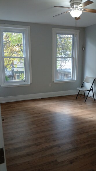 Building Photo - 342 N 52nd St