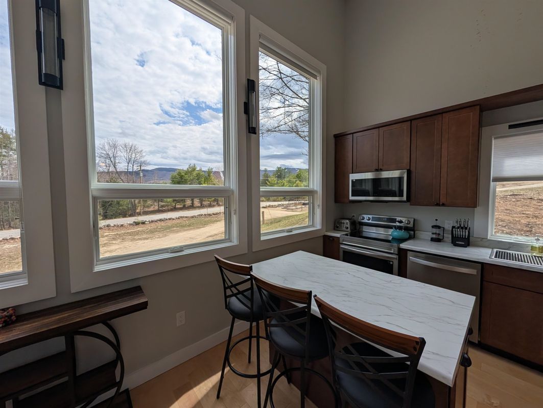 Building Photo - 276 Ragged Mountain Rd