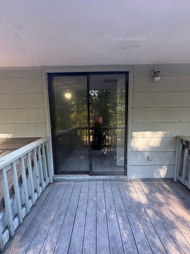 Building Photo - Daleville!   Close to the FT.  Rucker Gate!!!    LVP DOWNSTAIRS