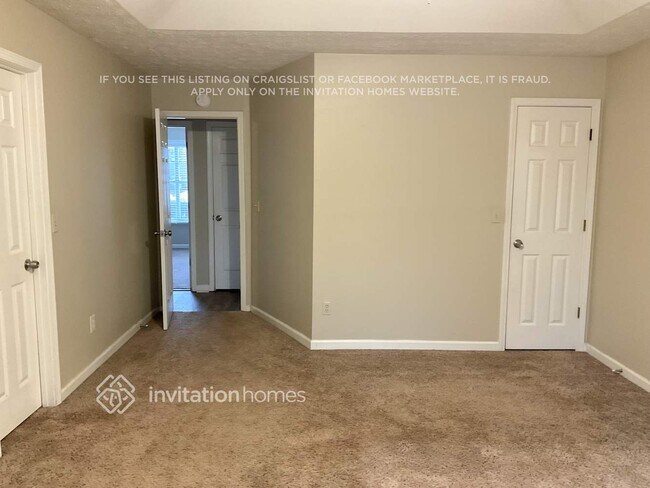 Building Photo - 810 Trellis Pond Ct