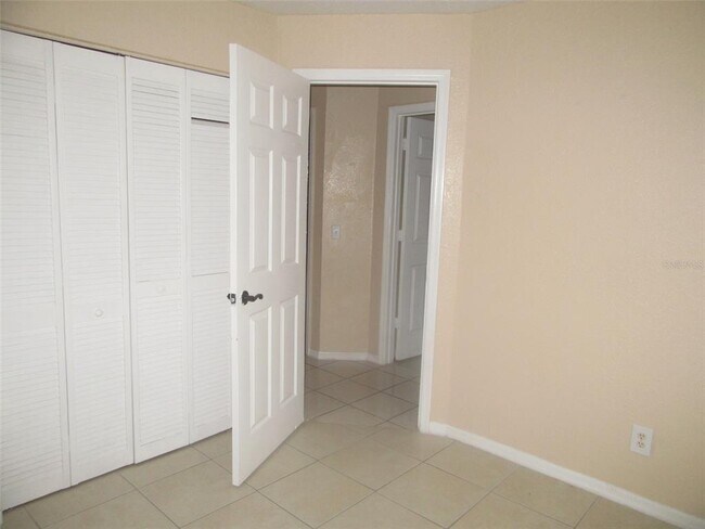 Building Photo - 1620 Maracaibo St