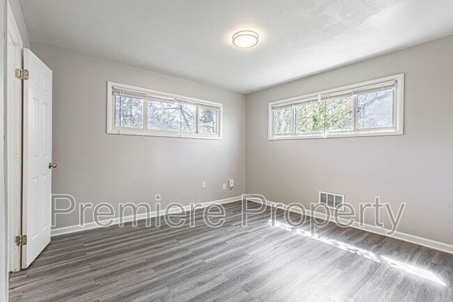 Building Photo - 11123 Blue Ridge Blvd