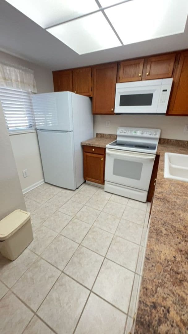 Building Photo - 1101 2nd Ave N