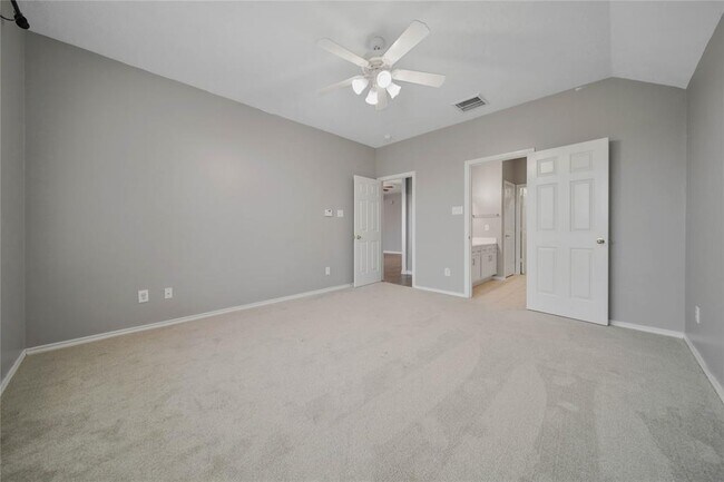 Building Photo - 22028 Knights Cove Dr