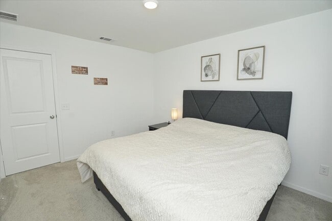 Building Photo - 14463 Cedar Ledge Ln