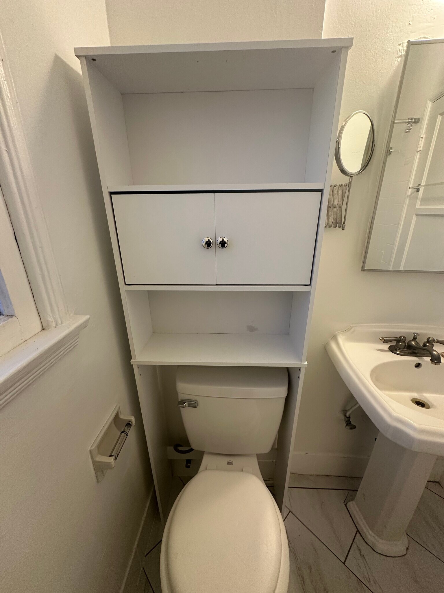 Building Photo - 1444 S Ogden Dr