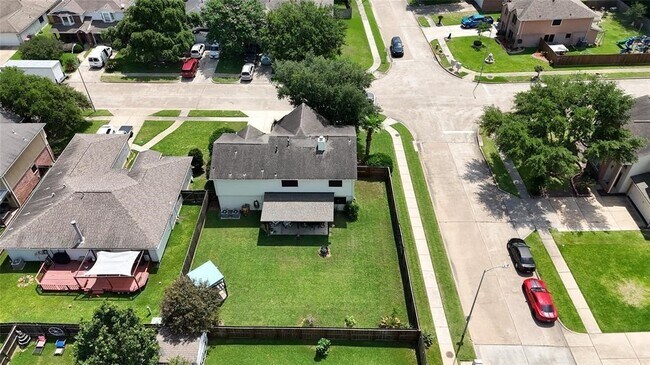 Building Photo - 18042 Noble Forest Dr