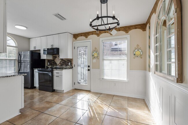 Building Photo - 2788 Oak Park Ct