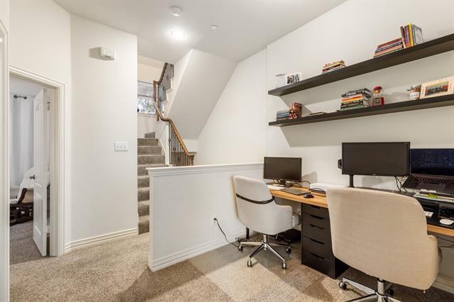 Building Photo - 1500 Pecos St