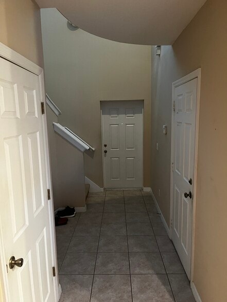 Building Photo - 3451 Windsor Lake Cir