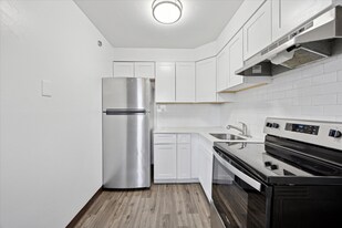 Building Photo - 13659 Philmont Ave