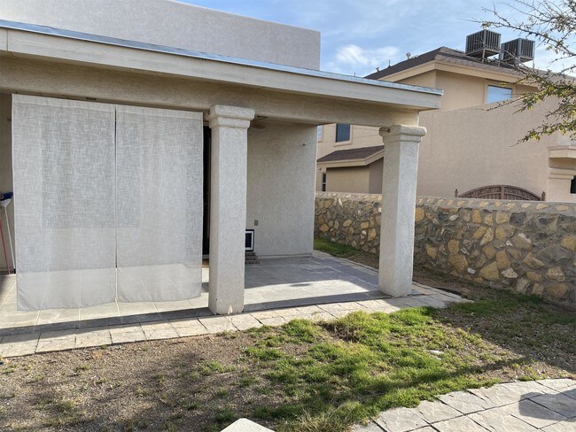 Building Photo - 12564 Western Gull Dr