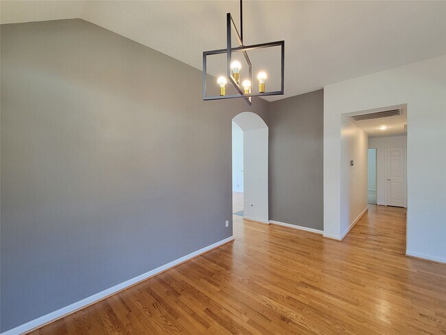 Building Photo - 8402 Major Blizzard Dr