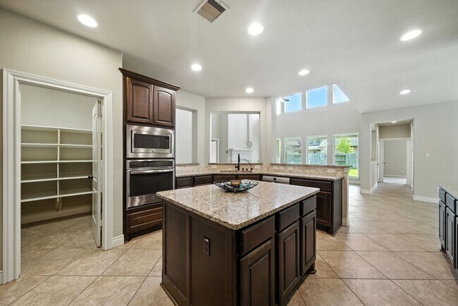 Building Photo - 27811 Bradford Ridge Dr