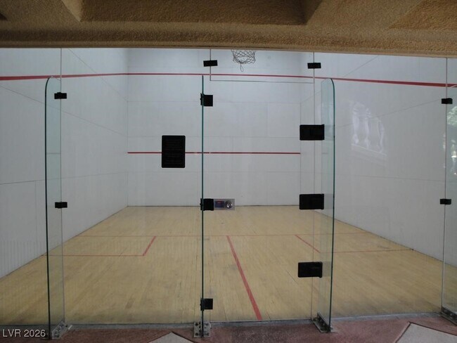 Building Photo - 220 E Flamingo Rd