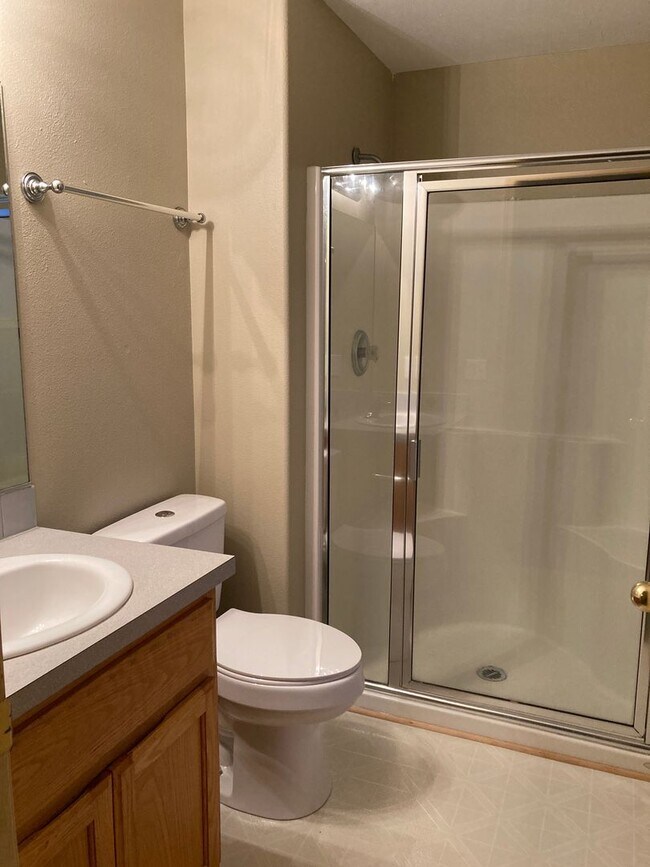 Building Photo - 2 Story Home in Lafayette - Showings Start 4/2