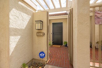 Building Photo - Beautiful large (914 sq feet) 1 bedroom no...