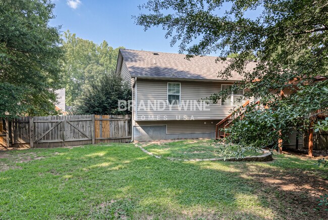 Building Photo - 38 Lazarus Dr