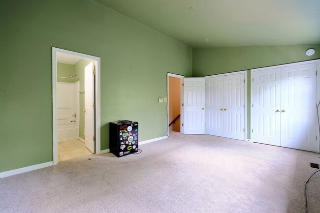 Building Photo - 3 bedroom 2.5 Bath In Oxon Hill Ready for ...