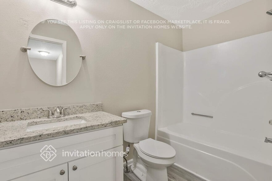 Building Photo - 6530 Lake Mill Ct