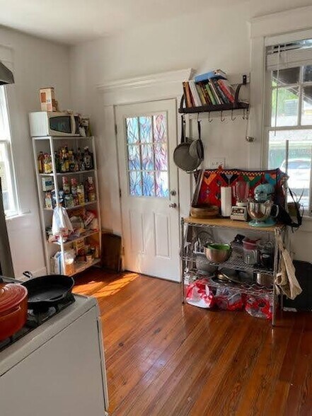 Building Photo - 7605 Freret St