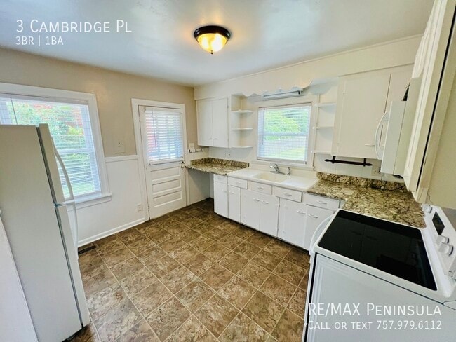 Building Photo - 3 Cambridge Pl