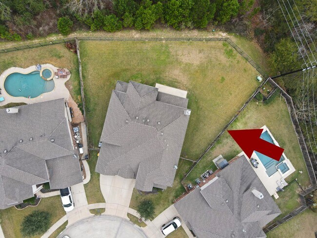 Building Photo - 24542 Grayson Falls Ln