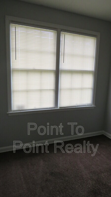 Building Photo - 4811 Sefa Cir N